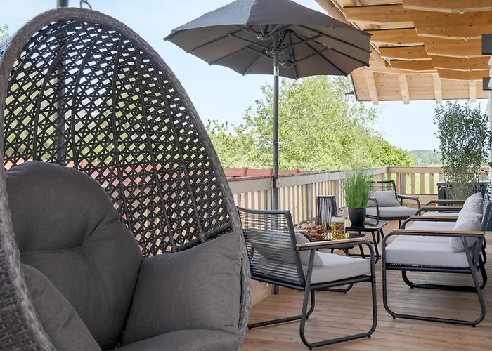 Fenjoy: Grosses Ferienapartment Im Neubau / Balkon / Bbq