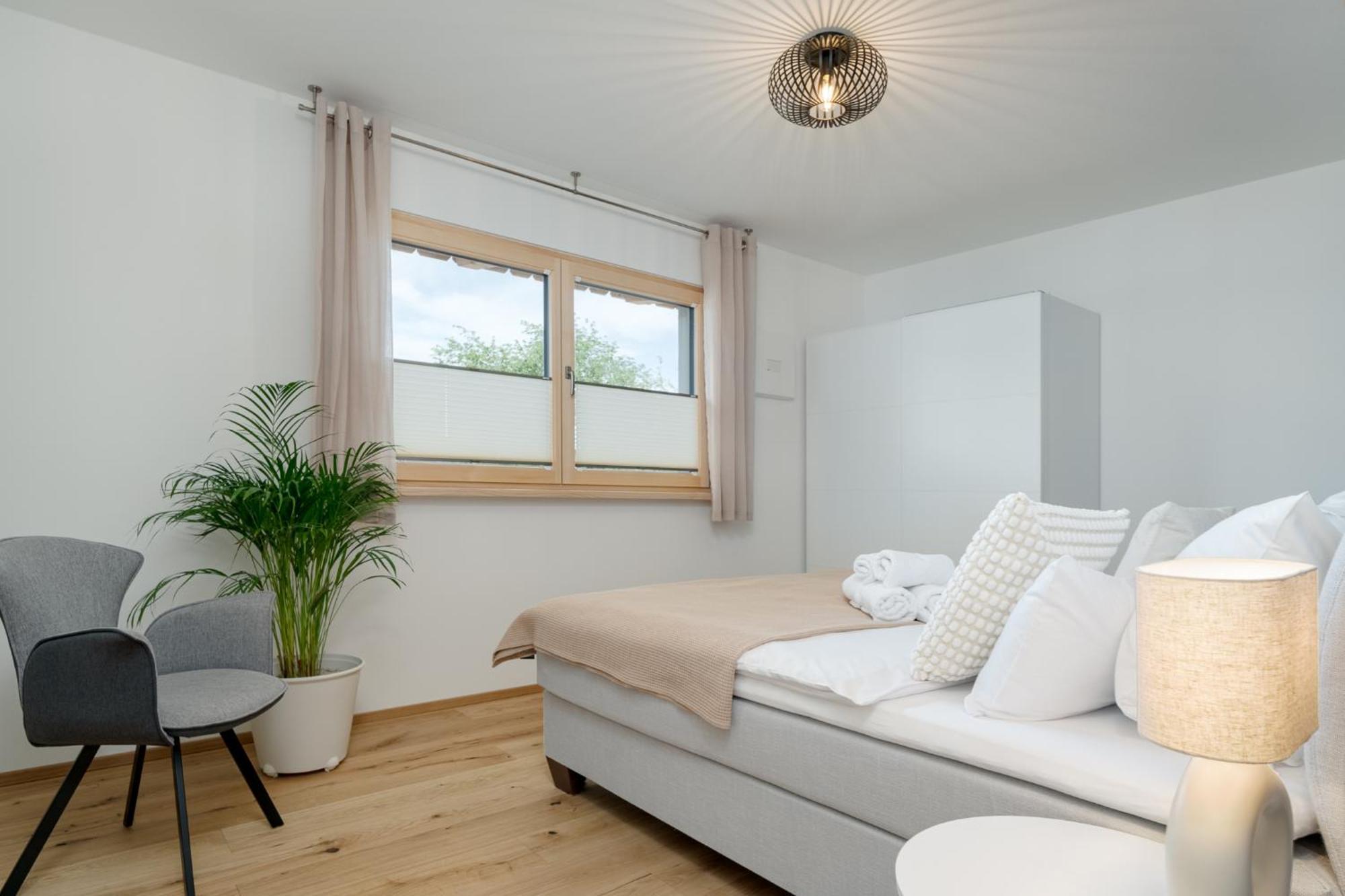 Fenjoy: Grosses Ferienapartment Im Neubau / Balkon / Bbq Apartment