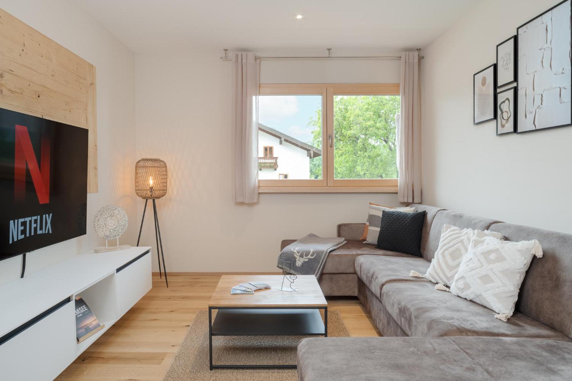 Apartment Fenjoy: Grosses Ferienapartment Im Neubau / Balkon / Bbq